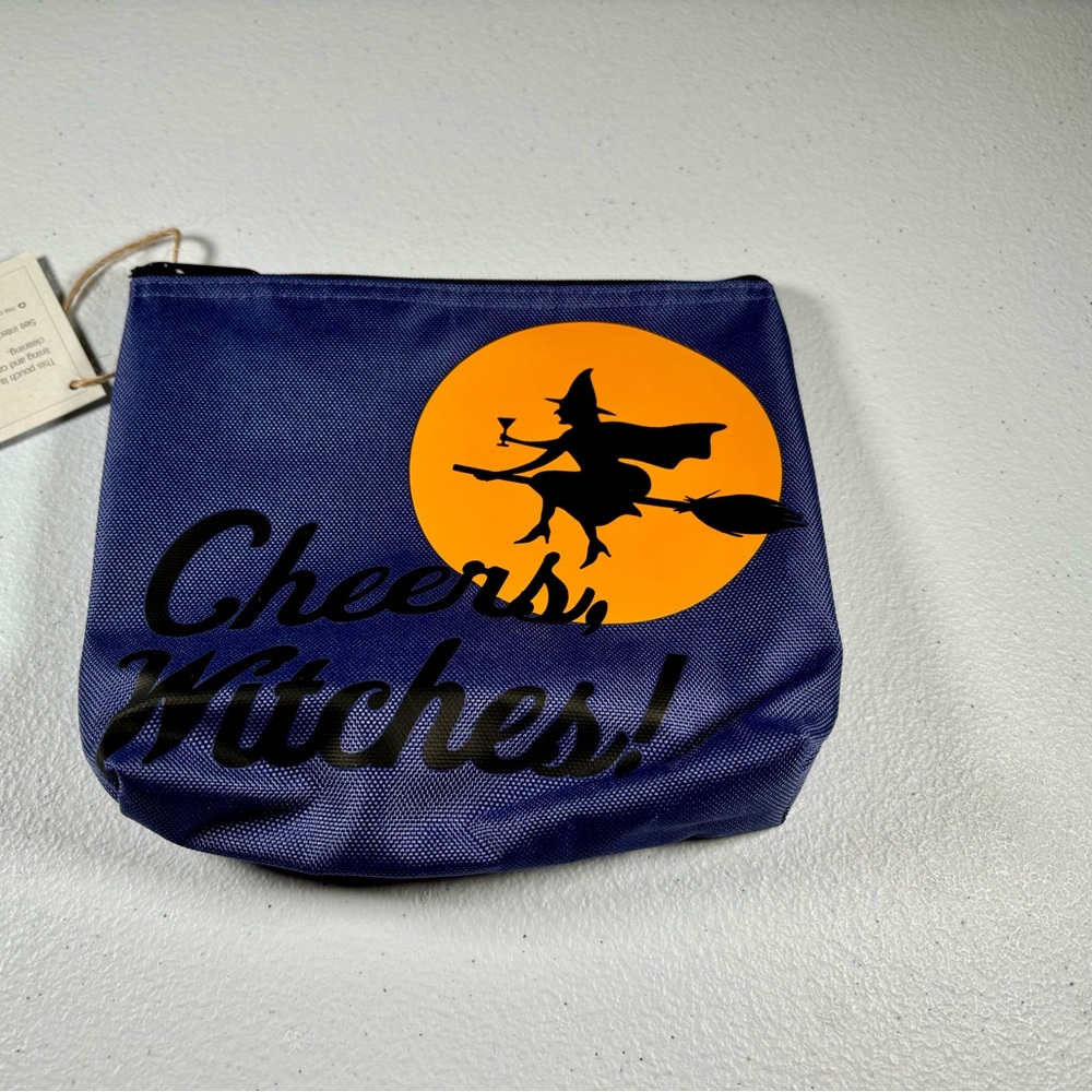 ❤️Thirty one Snack and Go Pouches in Cheers, Witches